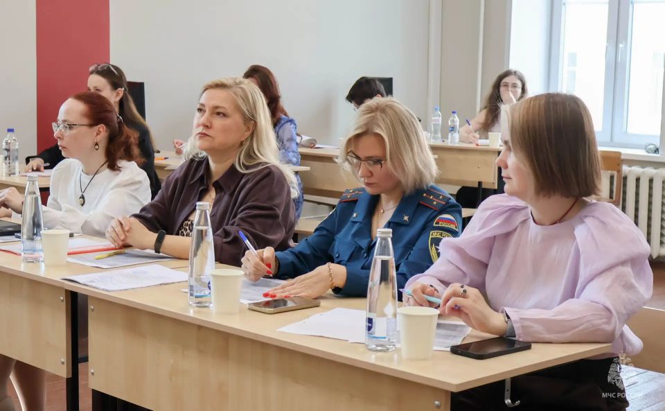 Специалист #МЧСПсков оценила подготовку будущих психологов служебной деятельности Специалист #МЧСПсков оценила подготовку будущих психологов служебной деятельности