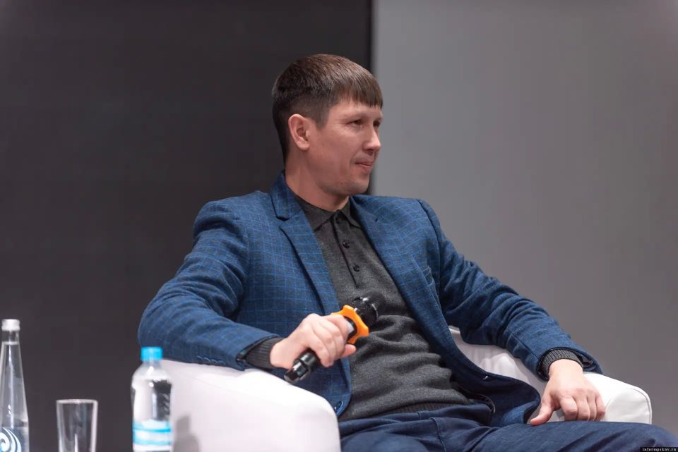Участник кадровой программы «Герои земли Псковской» Андрей Гордей поделился впечатлениями о четвёртом модуле обучения, который посвящён современным технологиям управления