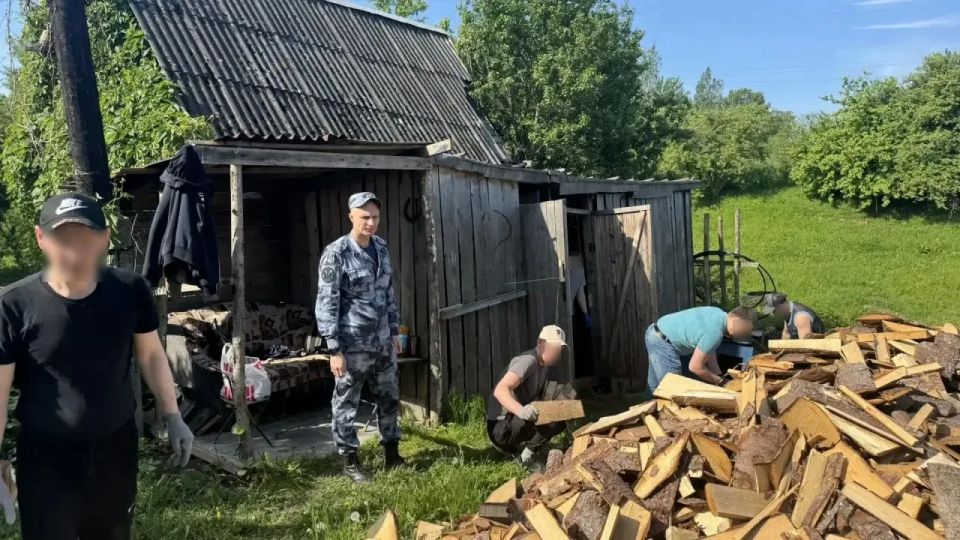 Сотрудники ИЦ-1 оказали помощь матери пропавшего без вести участника СВО Сотрудники ИЦ-1 оказали помощь матери пропавшего без вести участника СВО