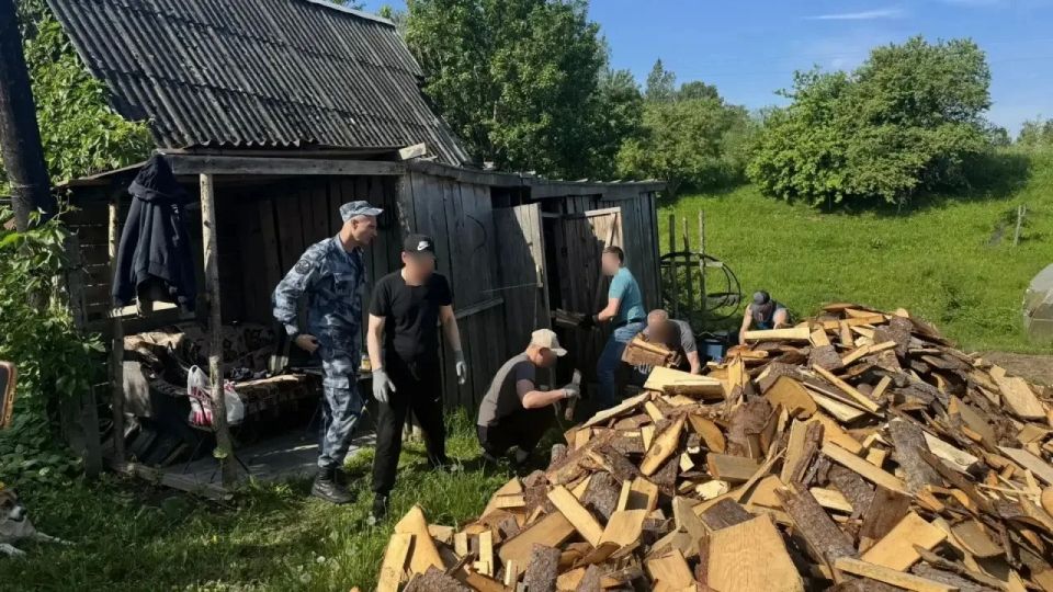 Сотрудники ИЦ-1 оказали помощь матери пропавшего без вести участника СВО Сотрудники ИЦ-1 оказали помощь матери пропавшего без вести участника СВО