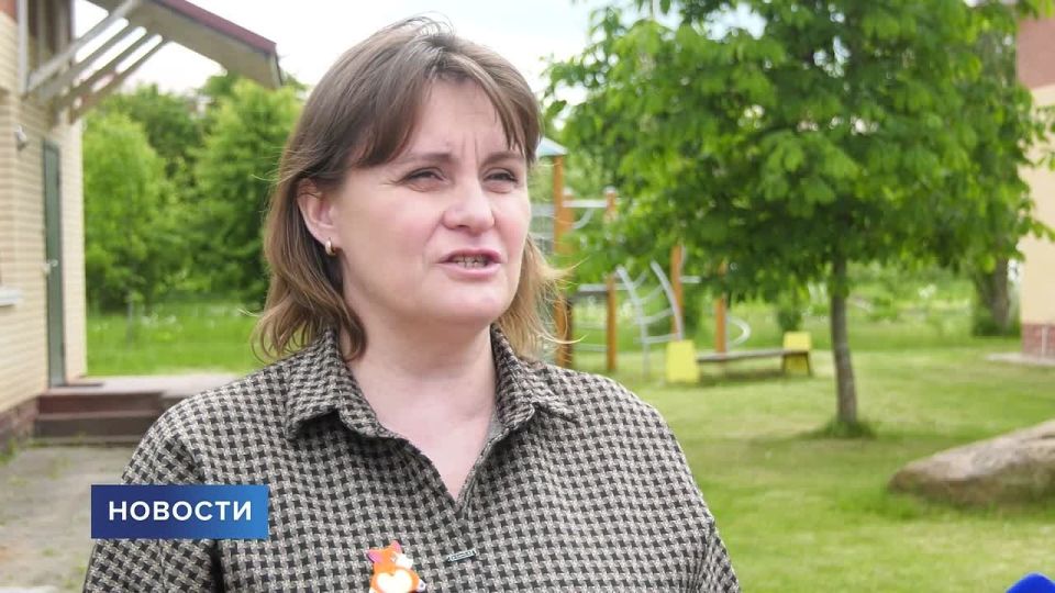 В Пушкиногорской школе она учила читать и считать