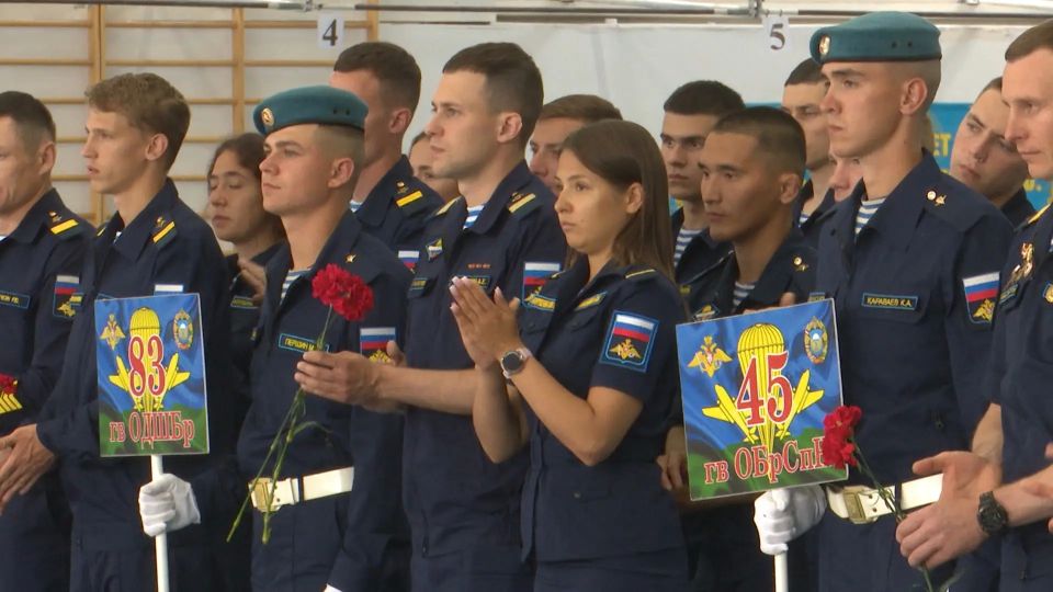 В Пскове стартовал чемпионат ВДВ по военному пятиборью, посвященный памяти Михаила Плотникова В Пскове стартовал чемпионат ВДВ по военному пятиборью, посвященный памяти Михаила Плотникова