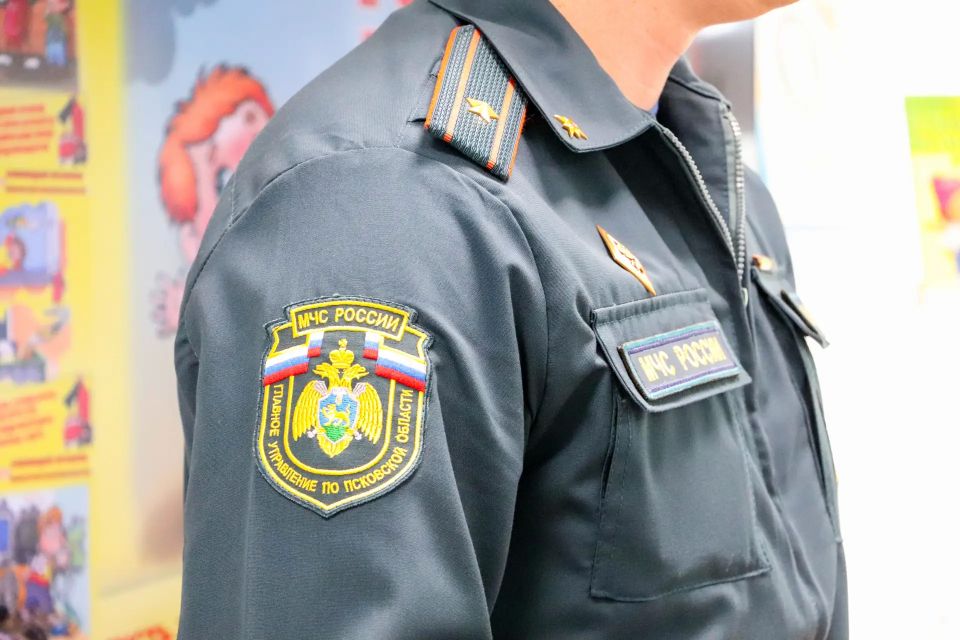 Огонь и вода: учимся безопасности вместе с МЧС России Огонь и вода: учимся безопасности вместе с МЧС России