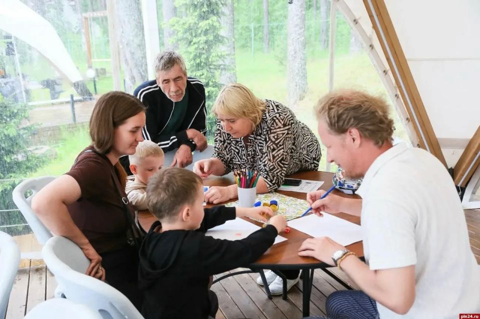 «Новые люди» провели Фестиваль мирного детства в Печорском округе «Новые люди» провели Фестиваль мирного детства в Печорском округе