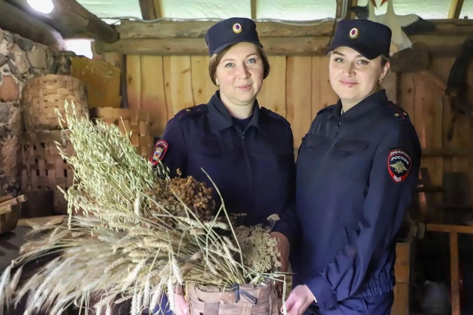 Друзья! Делимся с вами интересным фоторепортажем с мероприятия, состоявшегося на базе государственного музея-заповедника «Изборск» Друзья! Делимся с вами интересным фоторепортажем с мероприятия, состоявшегося на базе государственного музея-заповедника «Изборск»