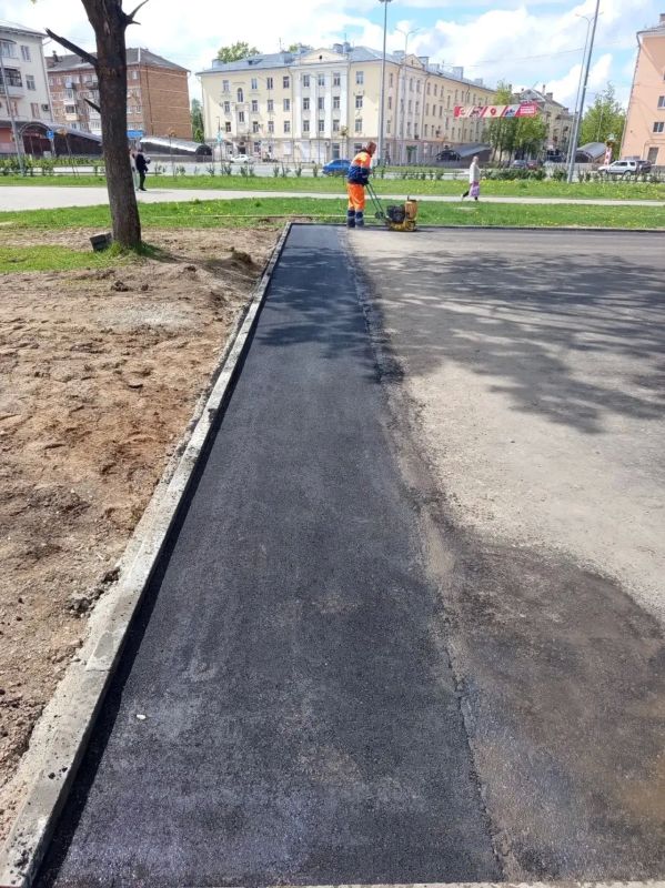 В Великих Луках этим летом приведут в порядок два сквера В Великих Луках этим летом приведут в порядок два сквера