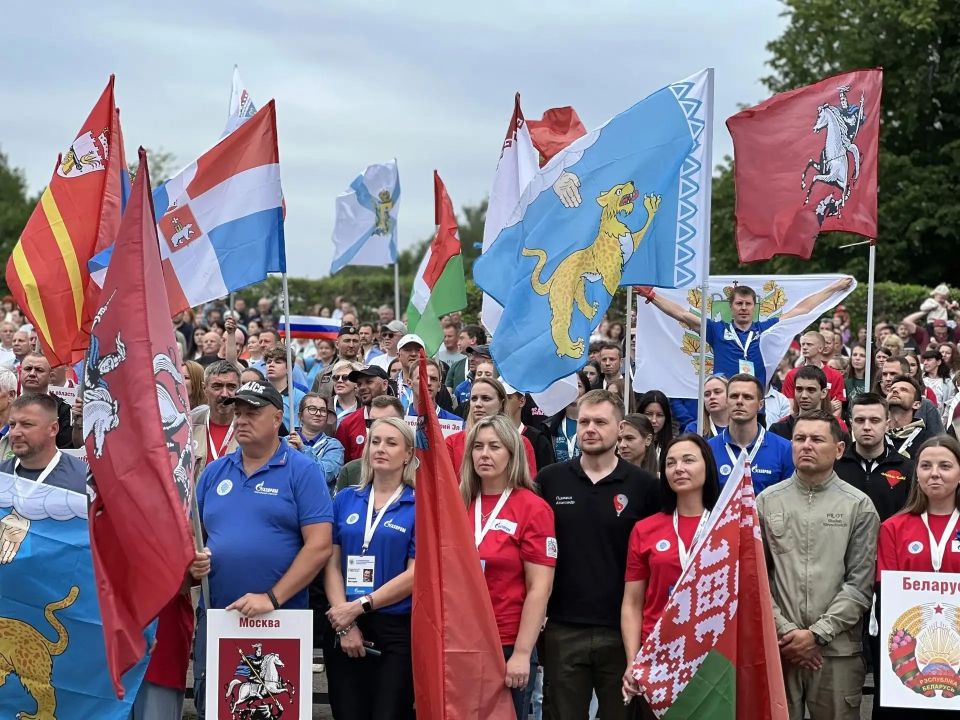 В Великих Луках стартовала юбилейная, 30-я Международная встречи воздухоплавателе В Великих Луках стартовала юбилейная, 30-я Международная встречи воздухоплавателе