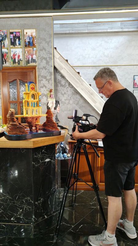 Вчера наша съёмочная группа работала над необычным и очень вкусным сюжетом Вчера наша съёмочная группа работала над необычным и очень вкусным сюжетом