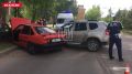 В Великих Луках, на улице 3-й Ударной Армии у дома 73/14, произошло лобовое столкновение автомобилей Renault Duster и Opel