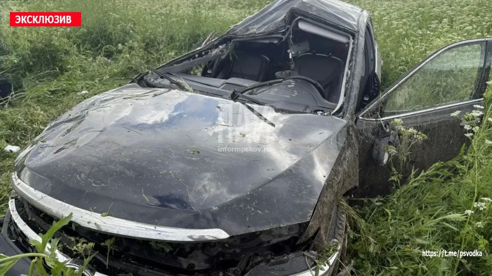 В Бежаницком районе, перед деревней Фишнево, водитель автомобиля Toyota Camry 1997 года рождения не справилась с управлением на закруглении дороги, съехала в правый придорожный кювет и перевернулась В Бежаницком районе, перед деревней Фишнево, водитель автомобиля Toyota Camry 1997 года рождения не справилась с управлением на закруглении дороги, съехала в правый придорожный кювет и перевернулась