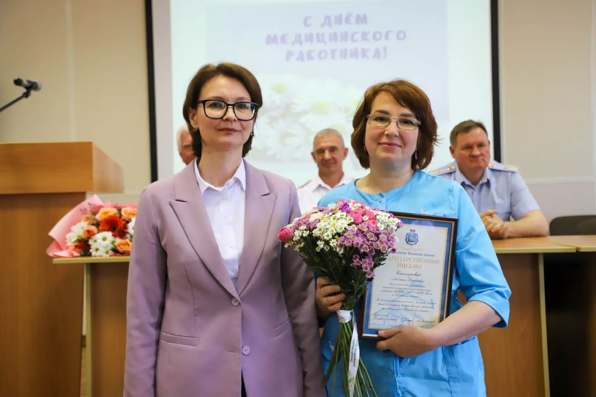 Людям в белых халатах пожелали успехов в их благородном труде Людям в белых халатах пожелали успехов в их благородном труде