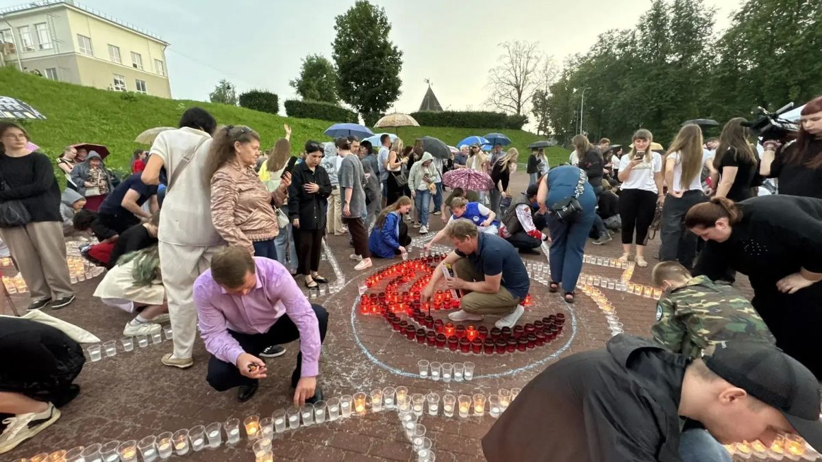 Сотрудники Управления Федерального казначейства по Псковской области приняли участие в международной акции "Огненные картины войны", приуроченной 85-летию начала Великой Отечественной войны Сотрудники Управления Федерального казначейства по Псковской области приняли участие в международной акции "Огненные картины войны", приуроченной 85-летию начала Великой Отечественной войны