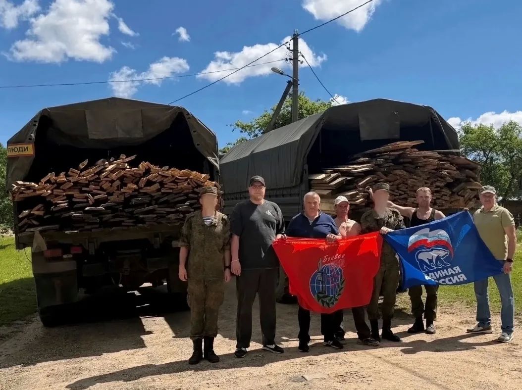 Из Печорского района в зону специальной военной операции направили очередной гуманитарный груз для военнослужащих