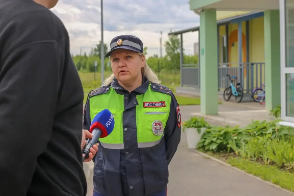 «Зарядка со стражем порядка»: учимся безопасности с детства! «Зарядка со стражем порядка»: учимся безопасности с детства!