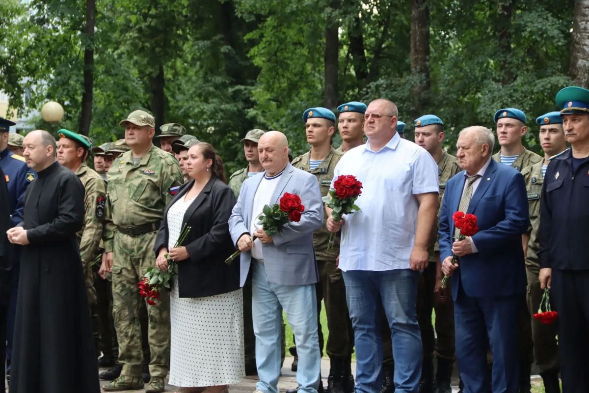 Депутаты Псковской городской Думы приняли участие в торжественном мероприятии, посвященном Дню ветеранов боевых действий Депутаты Псковской городской Думы приняли участие в торжественном мероприятии, посвященном Дню ветеранов боевых действий