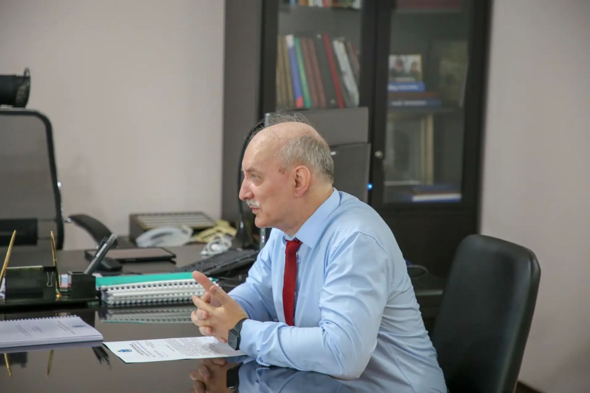 Начальник УМВД России по Псковской области генерал-майор полиции Алексей Овсянников провел рабочую встречу с региональным омбудсменом Начальник УМВД России по Псковской области генерал-майор полиции Алексей Овсянников провел рабочую встречу с региональным омбудсменом