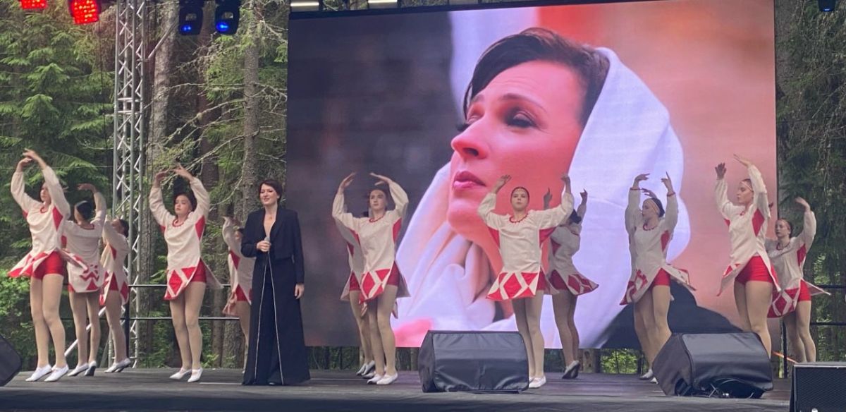 67-я международная встреча ветеранов и участников партизанского движения России и Белоруссии прошла на «Кургане Дружбы» в Себежском районе 67-я международная встреча ветеранов и участников партизанского движения России и Белоруссии прошла на «Кургане Дружбы» в Себежском районе