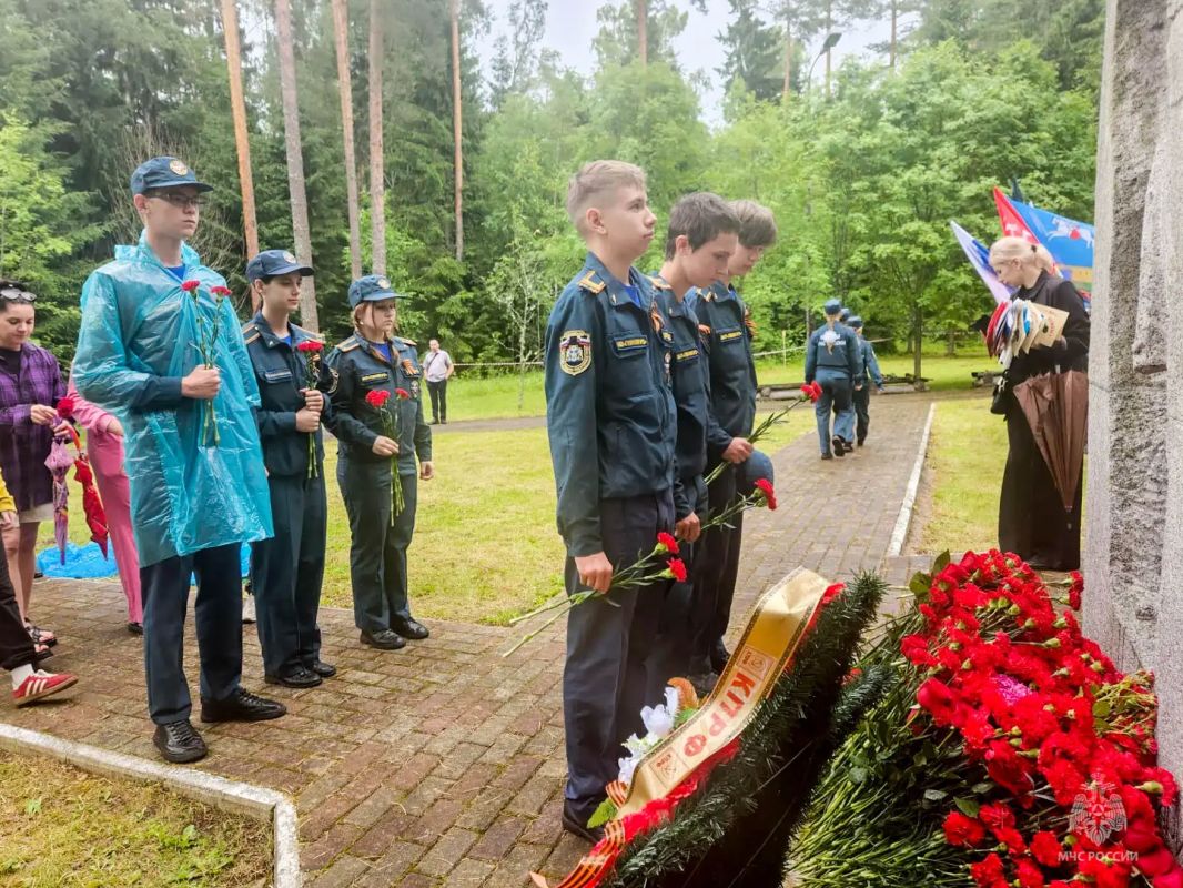 Дружба и общая история. Вчера на стыке границ России, Беларуси и Латвии в 67-й раз состоялся Курган Дружбы Дружба и общая история. Вчера на стыке границ России, Беларуси и Латвии в 67-й раз состоялся Курган Дружбы