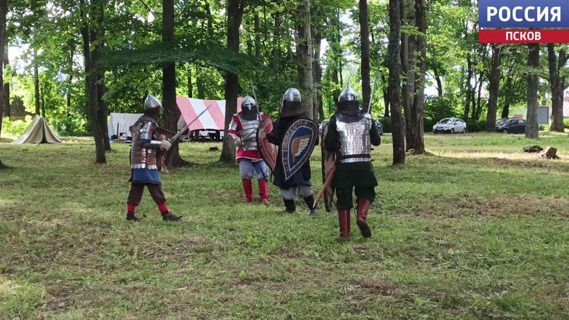 Семейный фестиваль "Ромашковое поле" прошел в Бежаницах Семейный фестиваль "Ромашковое поле" прошел в Бежаницах