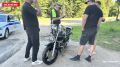 В Великих Луках, на улице Маршала Жукова у дома 26/13, произошло боковое столкновение мотоцикла и автомобиля Daewoo Gentra