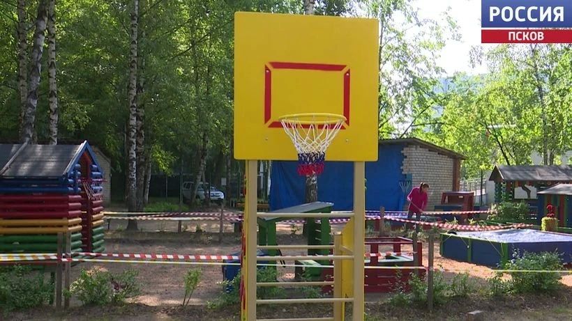 В Пскове проходит капремонт детского сада № 43 по нацпроекту "Семья"