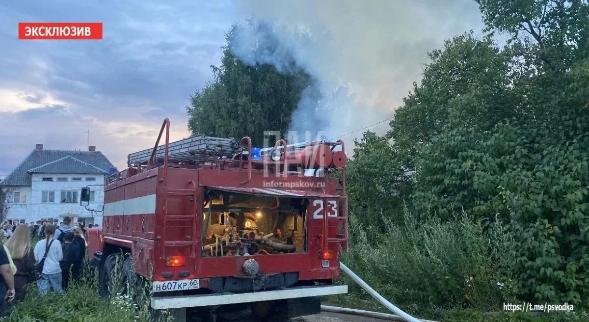 В Псковской области за сутки ликвидировали два пожара В Псковской области за сутки ликвидировали два пожара