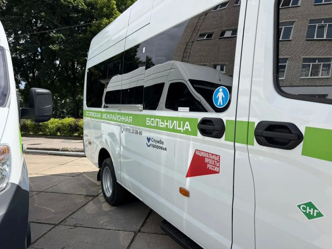 Автопарк медицинских учреждений Псковской области впервые пополнили автобусы-шаттлы для транспортировки пациентов Автопарк медицинских учреждений Псковской области впервые пополнили автобусы-шаттлы для транспортировки пациентов
