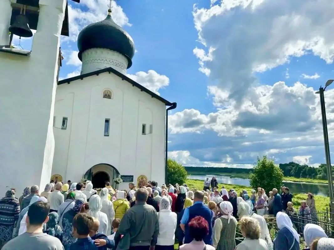 Молебен в память святой равноапостольной княгини Ольги прошёл в Выбутах