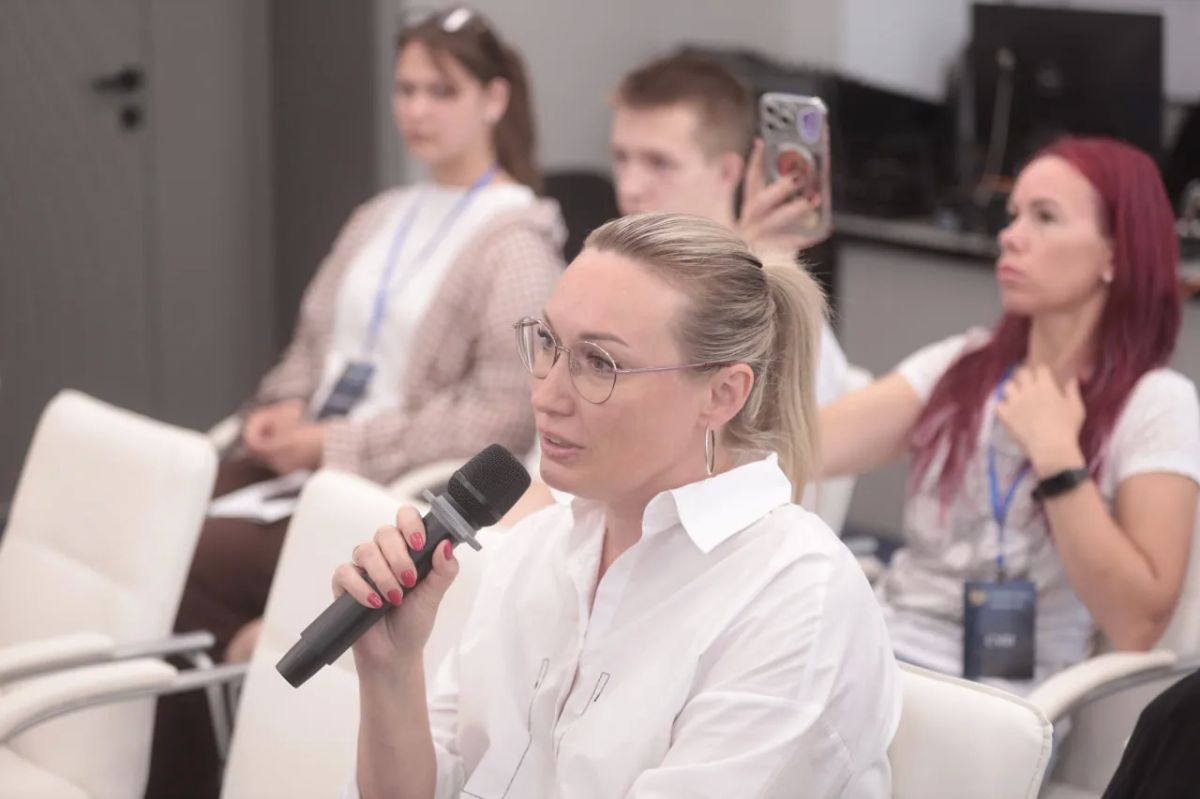 Фестиваль «Западные ворота» на площадке ПАИ: день второй Фестиваль «Западные ворота» на площадке ПАИ: день второй