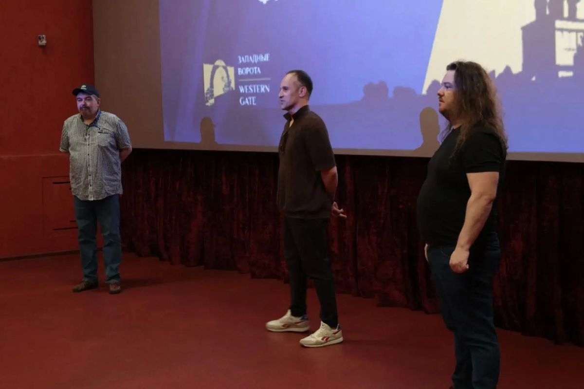 Кинотеатр "Смена" - одна из площадок Международного кинофестиваля "Западные ворота" Кинотеатр "Смена" - одна из площадок Международного кинофестиваля "Западные ворота"