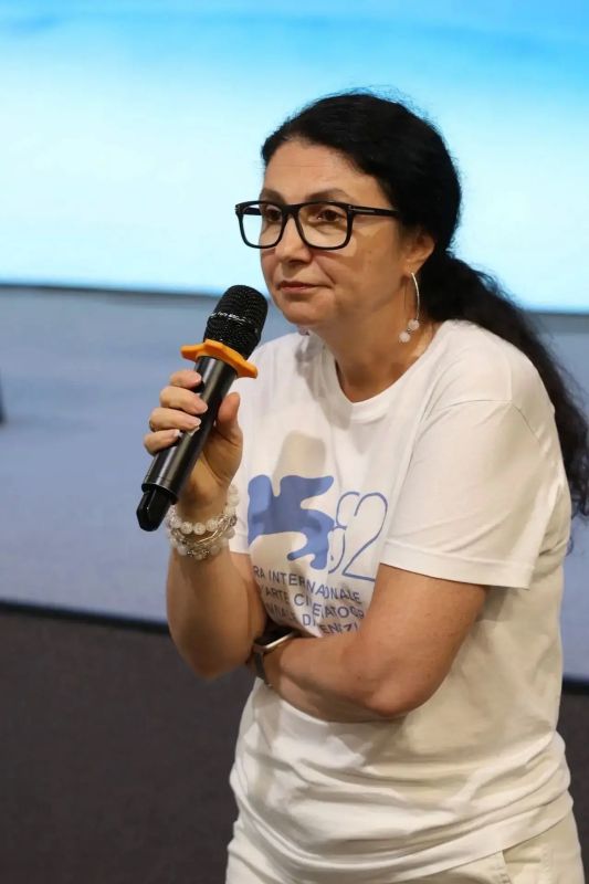 Еще одна площадка Международного кинофестиваля «Западные ворота» - Школа креативных индустрий: актеры, сценаристы, режиссеры встречались с зрителями фестиваля Еще одна площадка Международного кинофестиваля «Западные ворота» - Школа креативных индустрий: актеры, сценаристы, режиссеры встречались с зрителями фестиваля