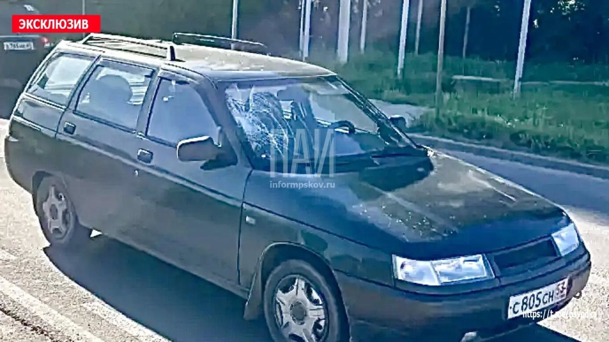 Мужчину сбили на пешеходном переходе в Великих Луках Мужчину сбили на пешеходном переходе в Великих Луках