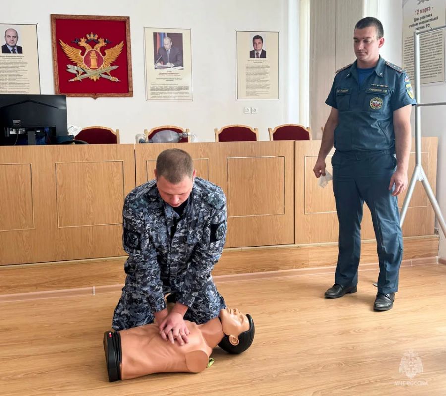Совместное занятие со специалистами Федеральной службы исполнения наказаний Совместное занятие со специалистами Федеральной службы исполнения наказаний