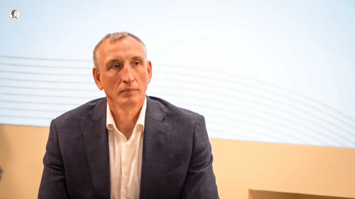 В псковской библиотеке имени Василёва состоялась церемония награждения работников сферы культуры Псковской области Благодарностями комитета Госдумы по культуре В псковской библиотеке имени Василёва состоялась церемония награждения работников сферы культуры Псковской области Благодарностями комитета Госдумы по культуре