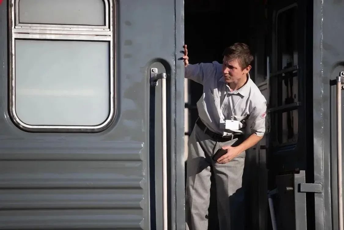 Михаил Ведерников: В первое воскресенье августа профессиональный праздник отмечают работники железнодорожного транспорта Михаил Ведерников: В первое воскресенье августа профессиональный праздник отмечают работники железнодорожного транспорта