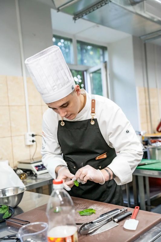 В Вологде завершился федеральный этап Всероссийского конкурса «Лучший по профессии» в номинации «Повар» В Вологде завершился федеральный этап Всероссийского конкурса «Лучший по профессии» в номинации «Повар»