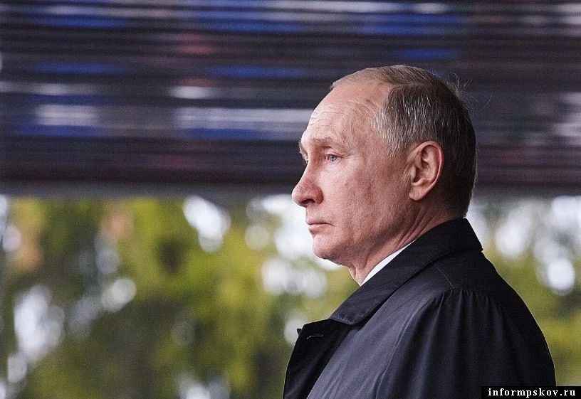 Президент России Владимир Путин провёл телефонный разговор с командиром 76й гвардейской десантноштурмовой дивизии ВДВ гвардии полковником Абдулазизом Шихабидовым Президент России Владимир Путин провёл телефонный разговор с командиром 76й гвардейской десантноштурмовой дивизии ВДВ гвардии полковником Абдулазизом Шихабидовым