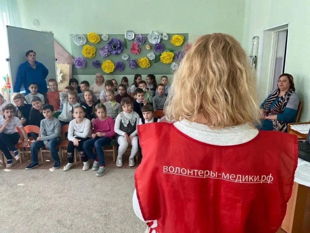 Михаил Ведерников: Десять лет назад гражданская инициатива «Волонтёры Склифа» стала Всероссийским движением «Волонтёрымедики» Михаил Ведерников: Десять лет назад гражданская инициатива «Волонтёры Склифа» стала Всероссийским движением «Волонтёрымедики»