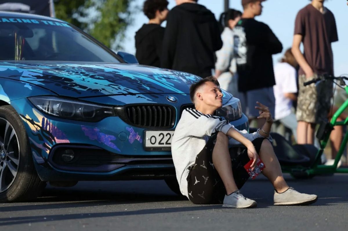 Шоу автомобильного звука проходит в Пскове Шоу автомобильного звука проходит в Пскове