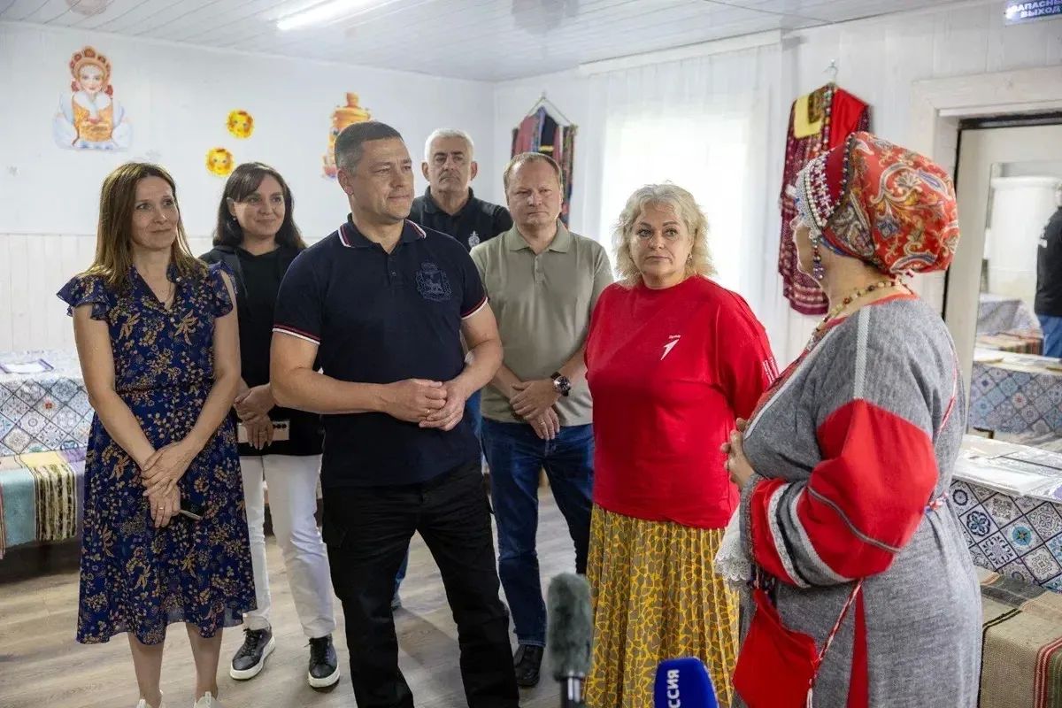 Дом культуры в поселке Самолва Гдовского района ждет обновление: по решению губернатора Михаила Ведерникова будут выделены средства на подготовку проектной документации на капитальный ремонт и реконструкцию этого объекта... Дом культуры в поселке Самолва Гдовского района ждет обновление: по решению губернатора Михаила Ведерникова будут выделены средства на подготовку проектной документации на капитальный ремонт и реконструкцию этого объекта...