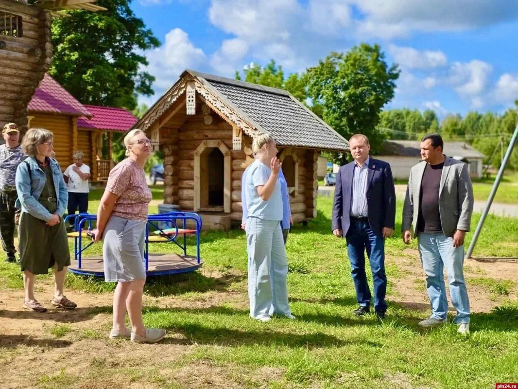 Люди меняют жизнь малой Родины к лучшему — Антон Мороз Люди меняют жизнь малой Родины к лучшему — Антон Мороз