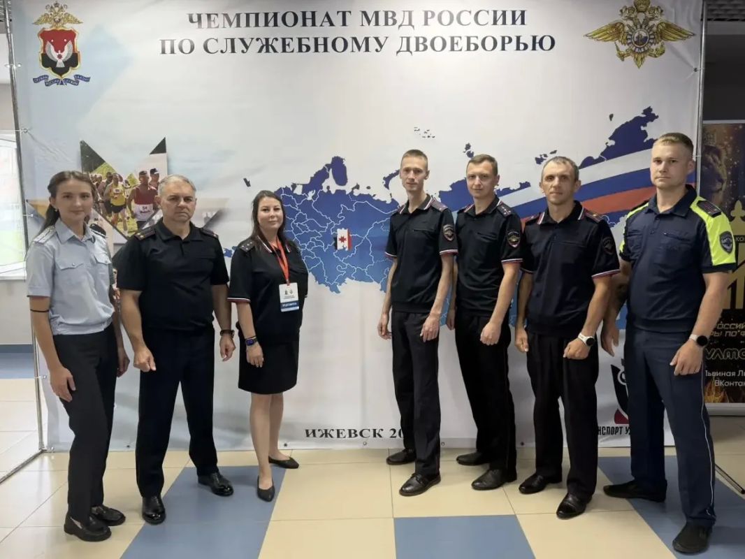 Псковские полицейские приняли участие в Чемпионате МВД России по служебному двоеборью Псковские полицейские приняли участие в Чемпионате МВД России по служебному двоеборью
