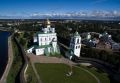 Что положить в рюкзак: врачи назвали детский уходовый набор