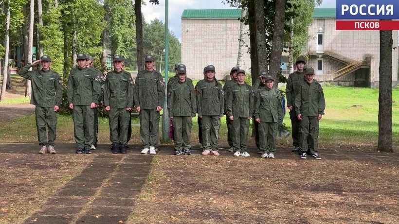 300 курсантов прошли обучение в летних сменах Центра "ВОИН" в Великолукском районе 300 курсантов прошли обучение в летних сменах Центра "ВОИН" в Великолукском районе