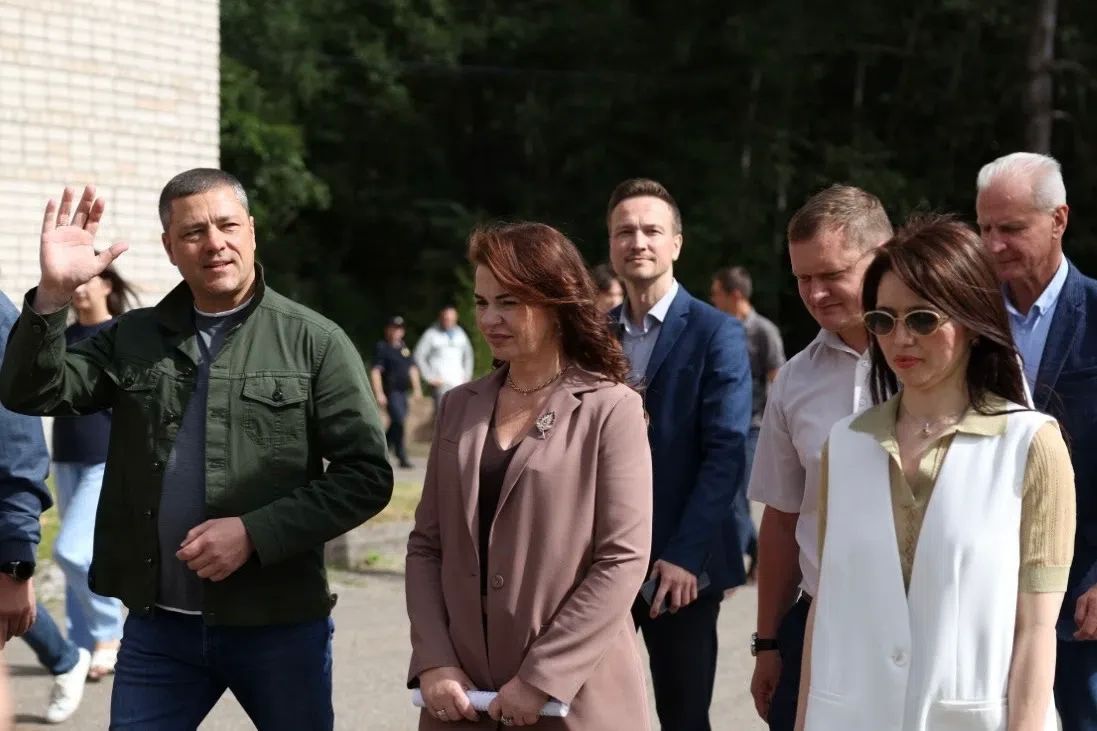 Губернатор Михаил Ведерников осмотрел восстановленный детский лагерь «Нептун» Губернатор Михаил Ведерников осмотрел восстановленный детский лагерь «Нептун»