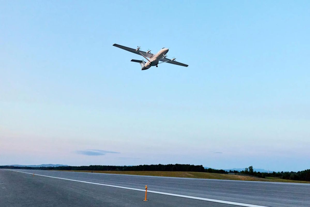 Heart Aerospace впервые подняла в воздух крупнейший в мире электрический самолёт Heart Aerospace впервые подняла в воздух крупнейший в мире электрический самолёт