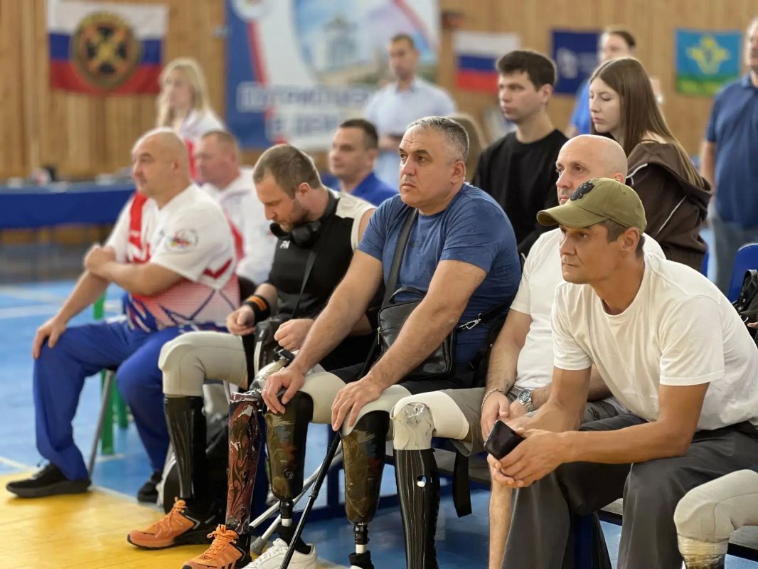 Фестиваль «Сила Единства» в честь годовщины образования ВДВ проходит в Великих Луках Фестиваль «Сила Единства» в честь годовщины образования ВДВ проходит в Великих Луках