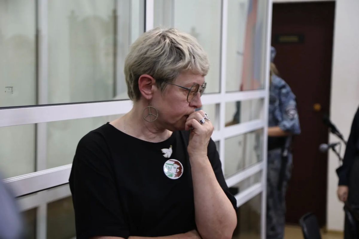 Из зала суда Из зала суда