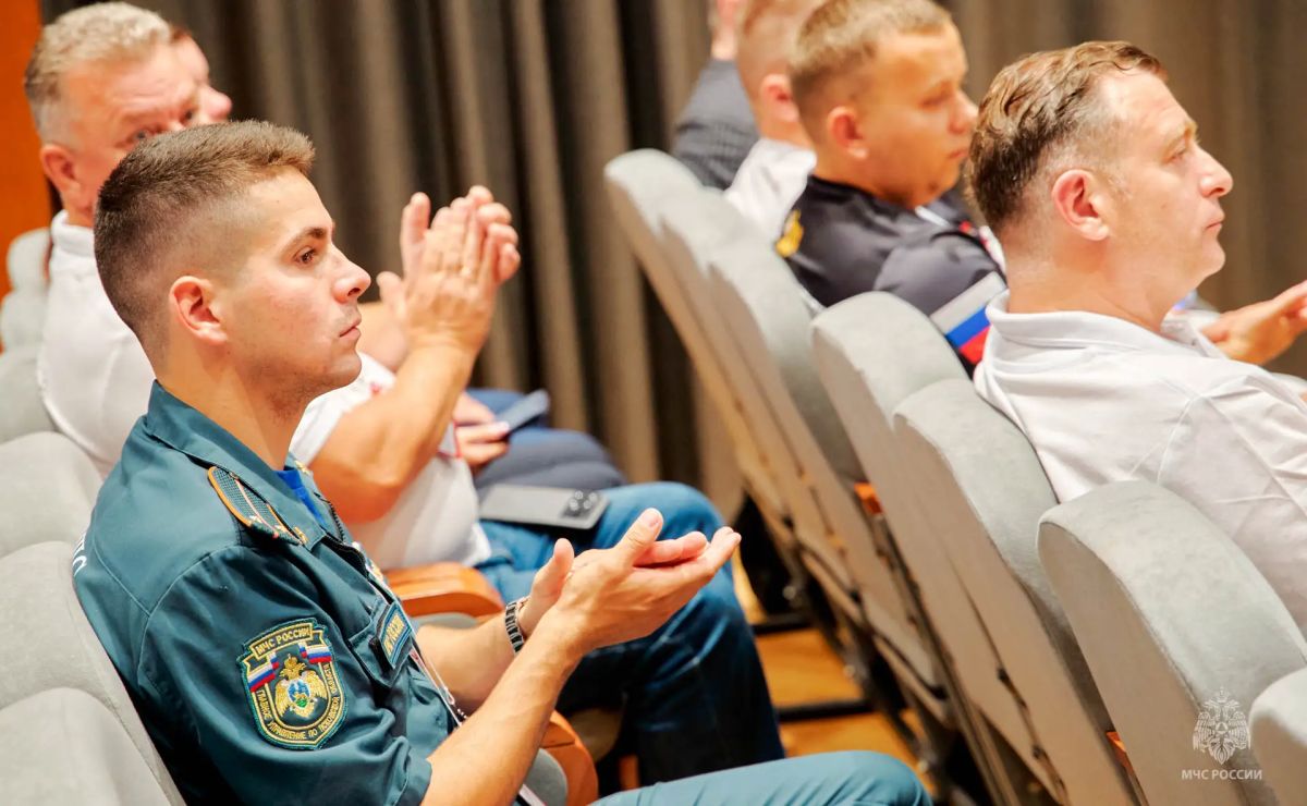 Сотрудник Главного управления МЧС России по Псковской области в числе лучших наставников страны Сотрудник Главного управления МЧС России по Псковской области в числе лучших наставников страны