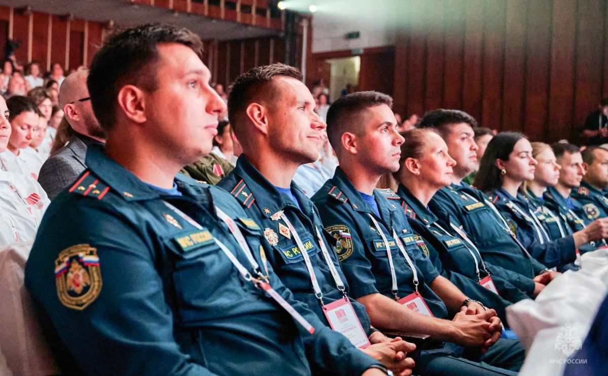 Сотрудник Главного управления МЧС России по Псковской области в числе лучших наставников страны Сотрудник Главного управления МЧС России по Псковской области в числе лучших наставников страны